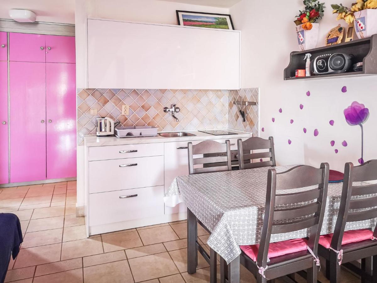 Apartment Apartment Cvjetko By Interhome Rakalj
